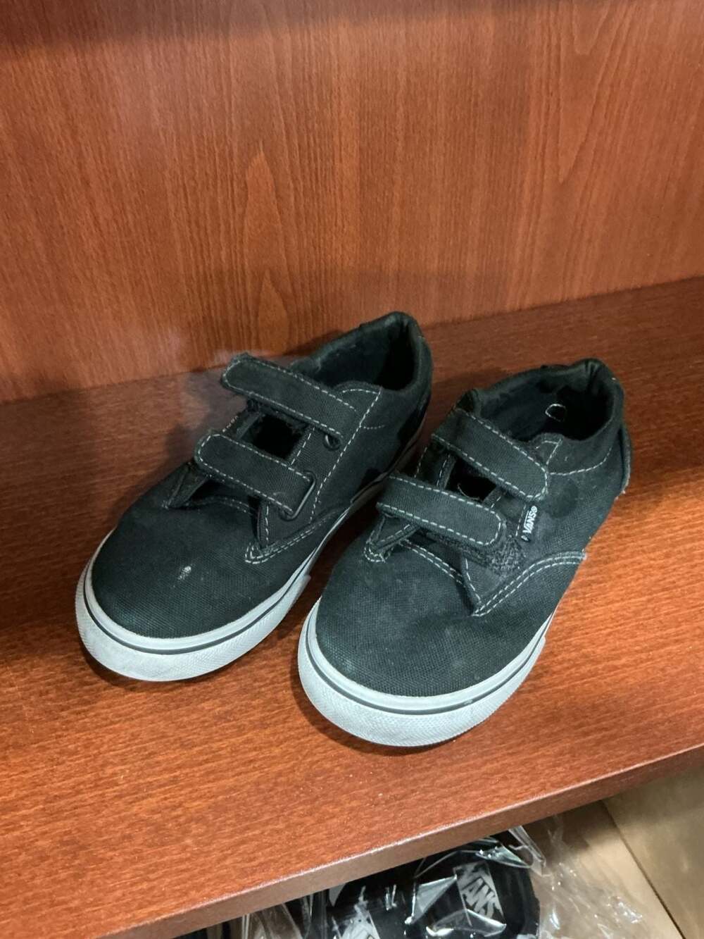 Vans toddler Old Skool V Black Canvas Sneakers #70